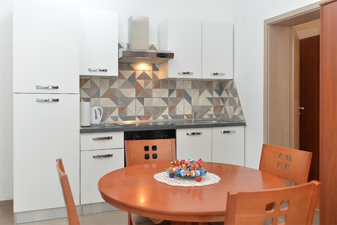 פאז'אנה Apartments Mira 1293 מראה חיצוני תמונה