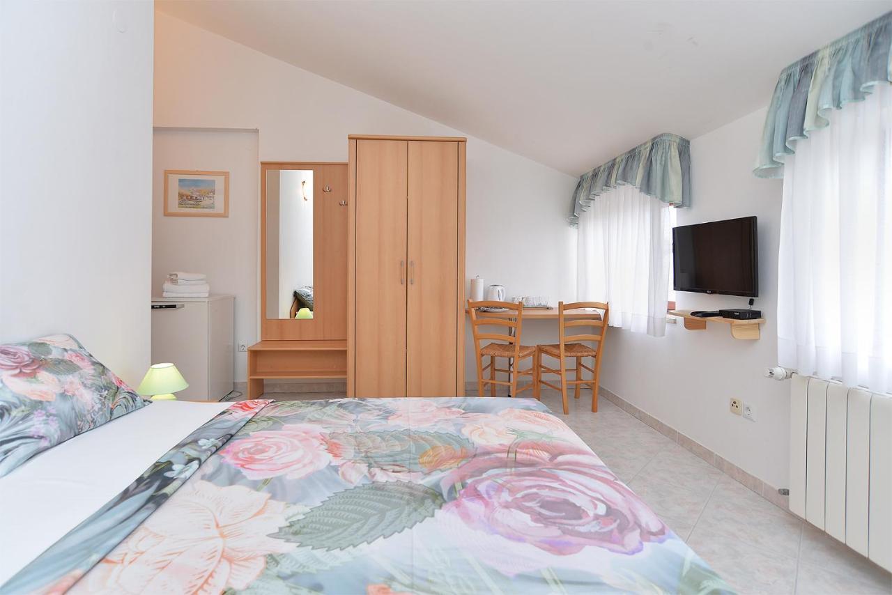 פאז'אנה Apartments Mira 1293 מראה חיצוני תמונה