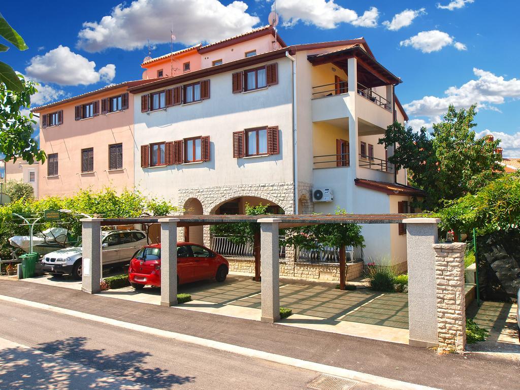 פאז'אנה Apartments Mira 1293 מראה חיצוני תמונה