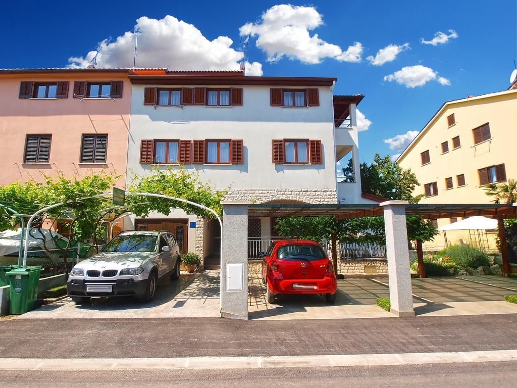 פאז'אנה Apartments Mira 1293 מראה חיצוני תמונה