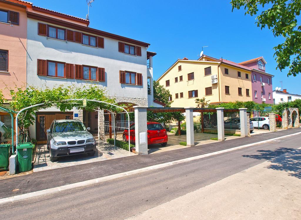 פאז'אנה Apartments Mira 1293 מראה חיצוני תמונה